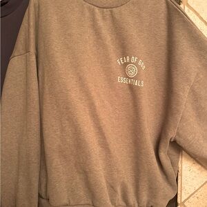 Men’s FOG Essentials authentic -sweatshirt in brown.  NWOT